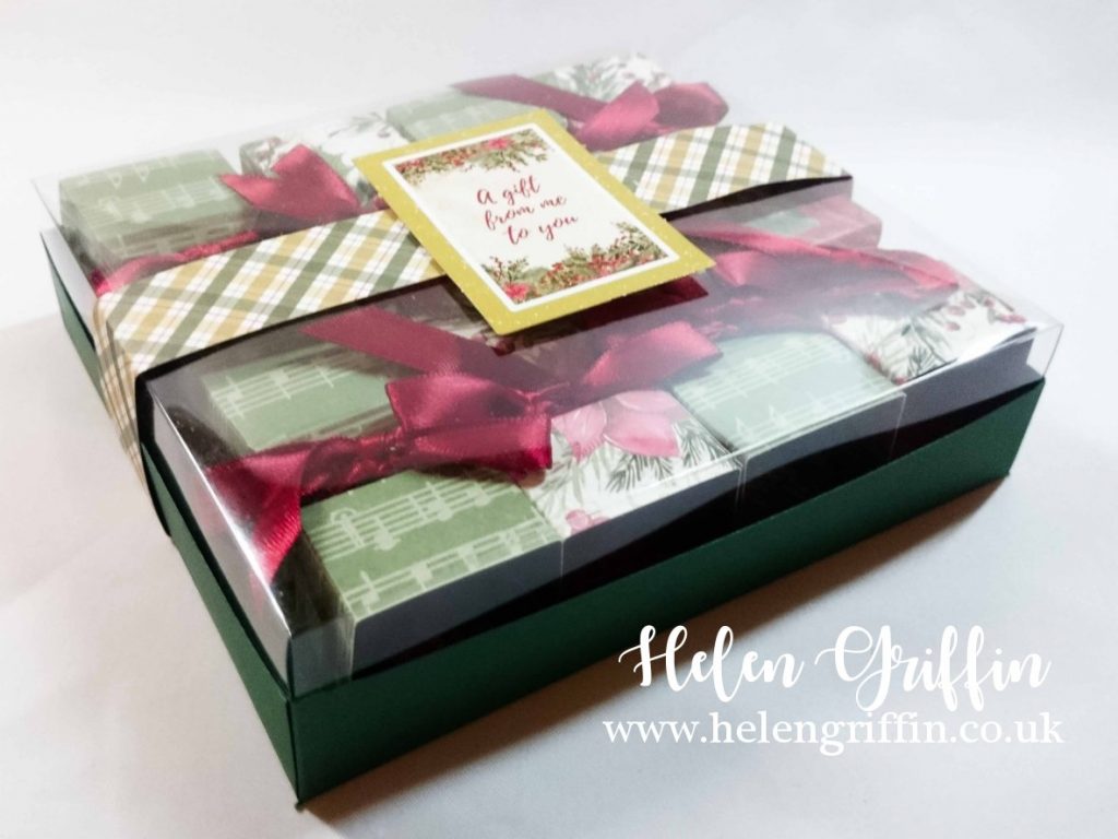 Helen Griffin UK Christmas in July Day 1 Mini Cracker box